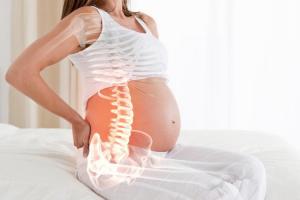 Болит поясница и спина при беременности: почему тянет живот и как избавиться от дискомфорта на ранних и поздних сроках?