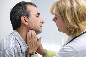 Особенности лечения воспаления щитовидной железы народными средствами